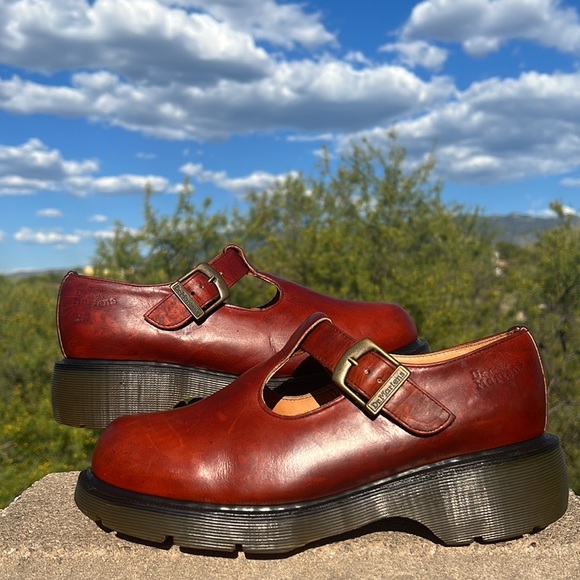 🏴󠁧󠁢󠁥󠁮󠁧󠁿 Vintage Dr. Martens MIE Platform T-Strap Chunky Mary Jane UK 8 - Picture 1 of 17